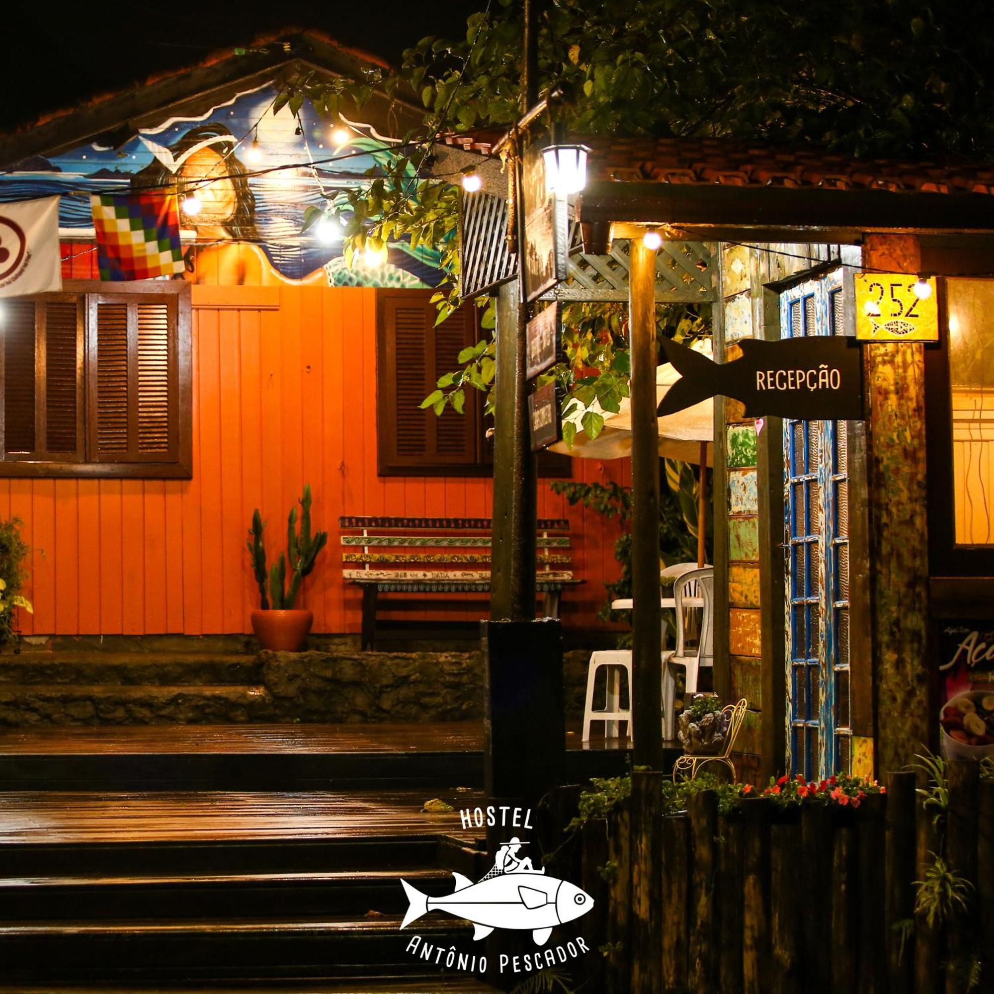 Hostel Antonio Pescador - Centro Da Guarda do Embaú Exterior foto