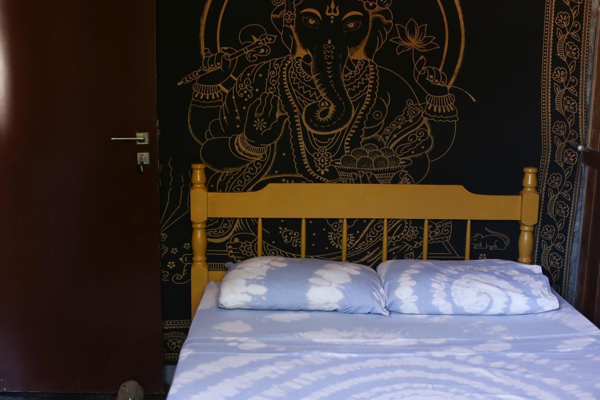 Hostel Antonio Pescador - Centro Da Guarda do Embaú Habitación foto
