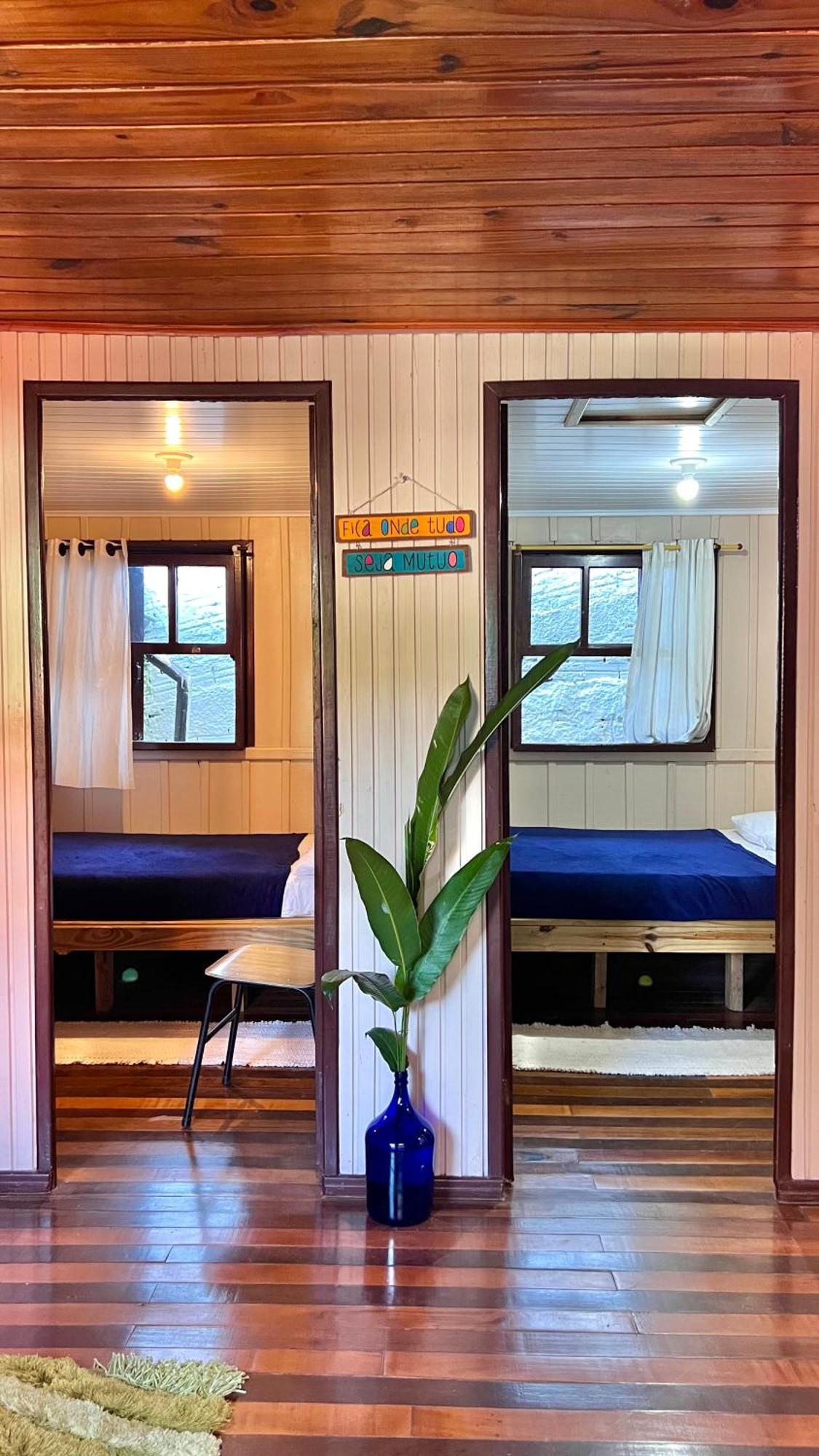Hostel Antonio Pescador - Centro Da Guarda do Embaú Habitación foto